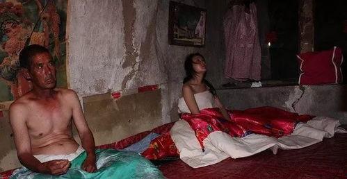 电影光棍儿,单身生活的甜蜜与苦涩