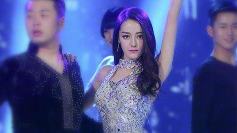 明星网红跳呱呱舞视频,明星纷纷加入，舞蹈视频引爆网络