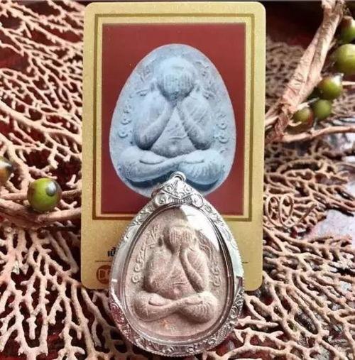 佛牌明星网红有哪些,揭秘网红与佛牌的神秘魅力