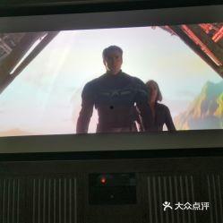 巴巴电影院,光影交织的梦幻世界