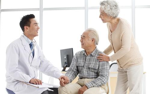 陪伴老人的热门话题英文